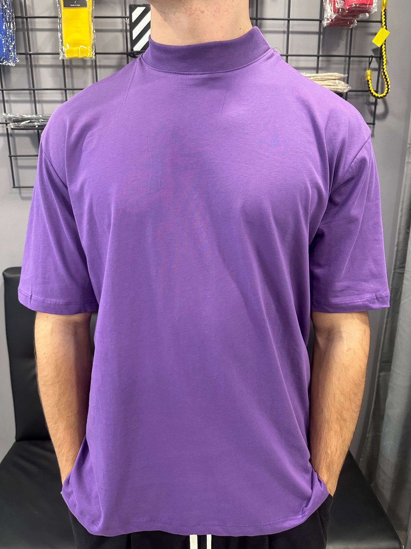 T-shirt collo alto viola