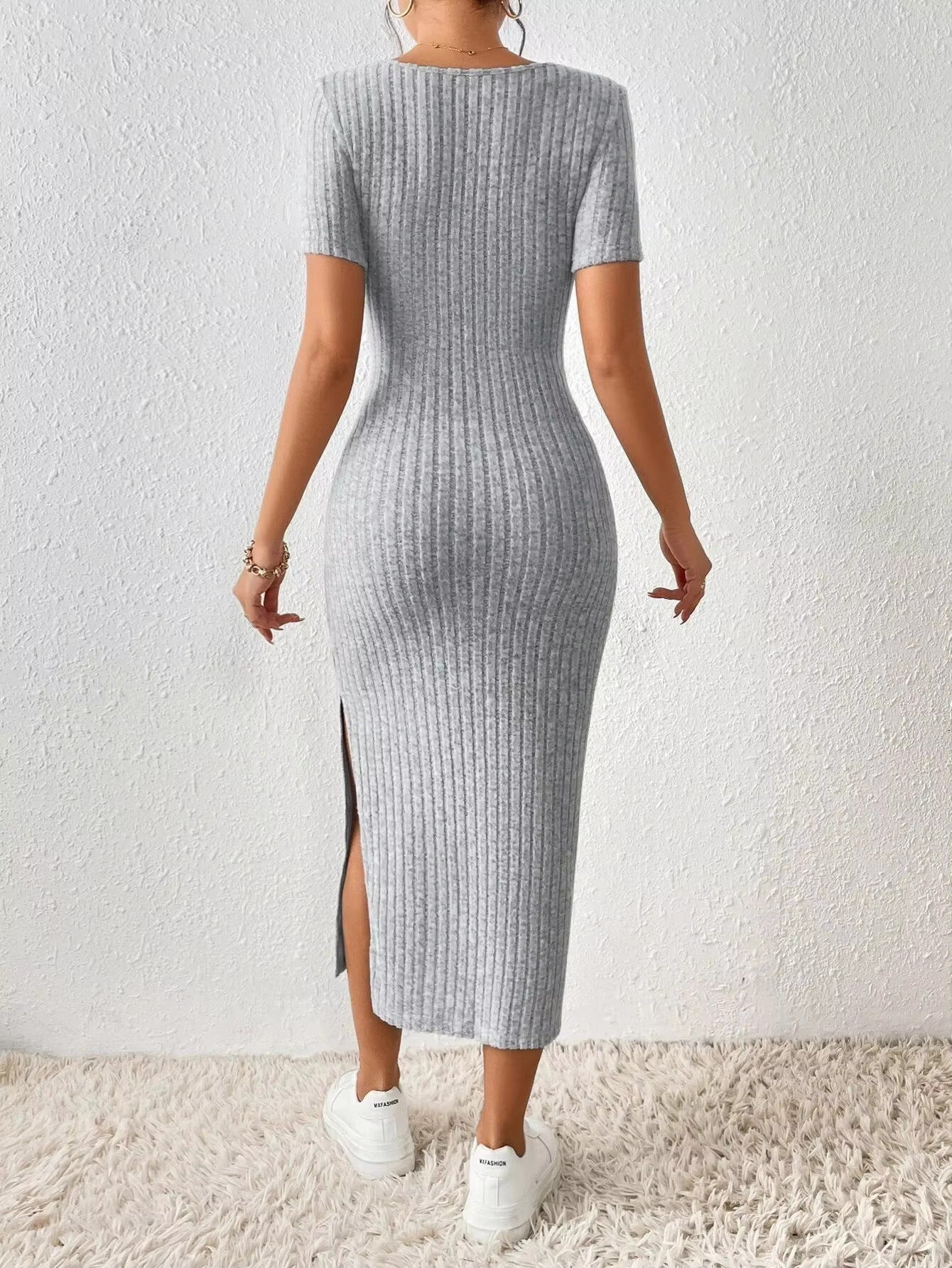 Vestito lungo a maniche corte